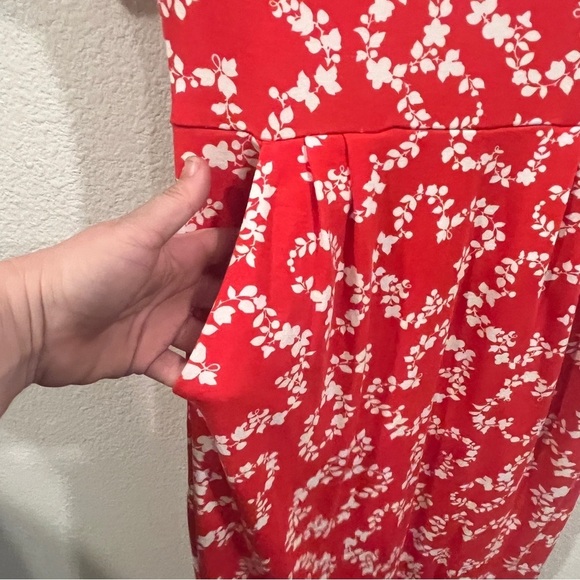 Boden red and white floral midi length dress size 6 - Picture 5 of 9